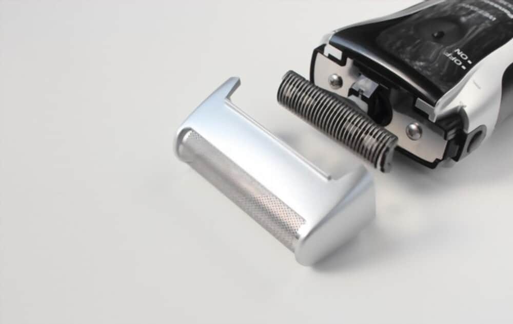How to lubricate an electric razor properly? And what to use? Style Recap