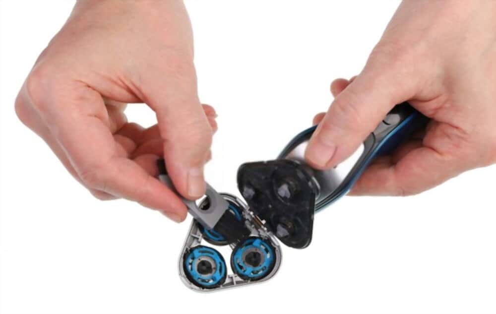 How to lubricate an electric razor properly? And what to use? Style Recap